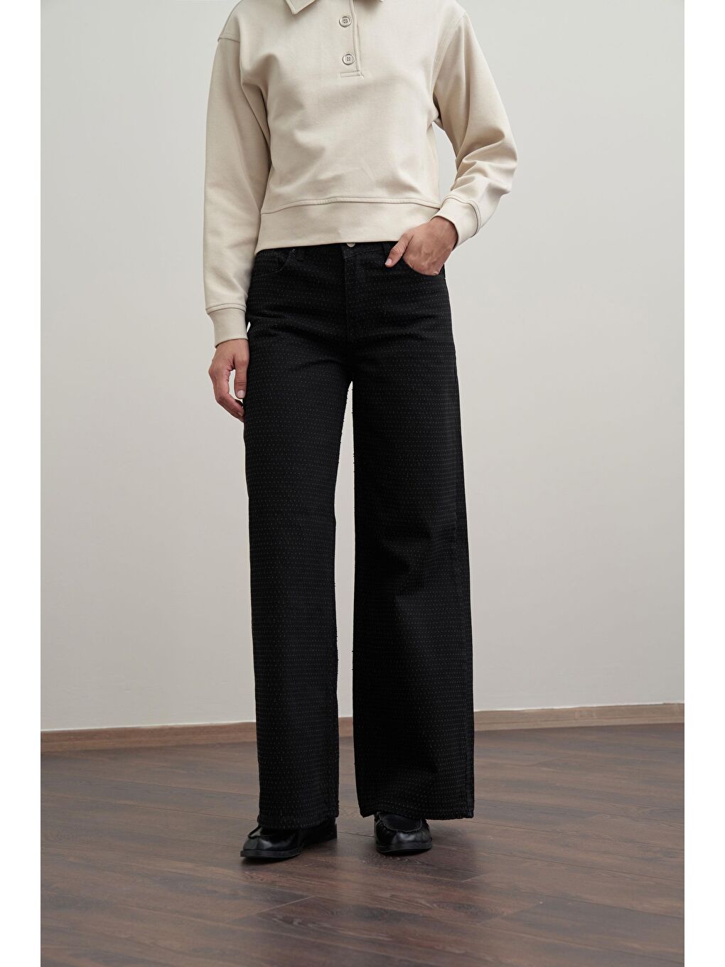 Siyah-Kırık İğne Dokulu Denim Pantolon-3