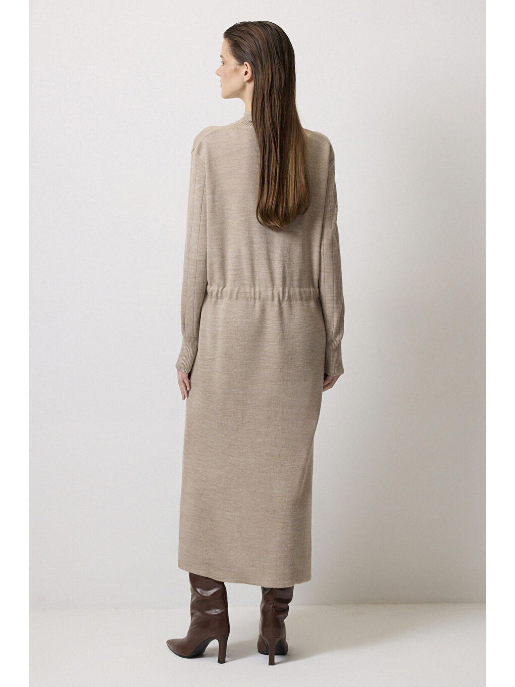 Bej Beli Kemerli Triko Elbise-4