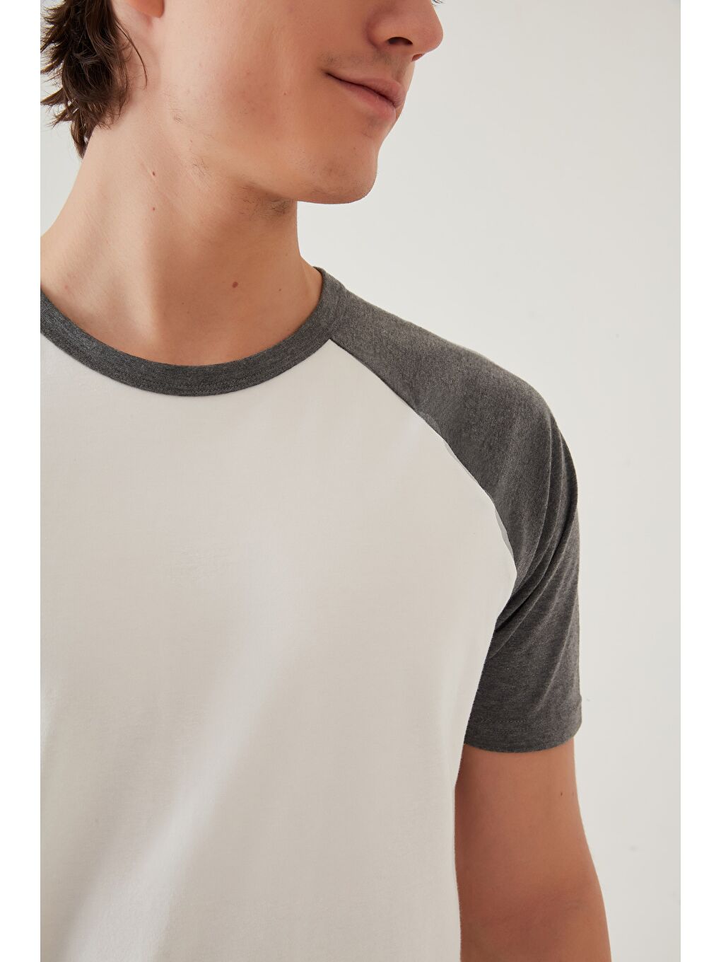 Gri Erkek Pamuklu Cep Detaylı Reglan Kol Pijama Takımı-4