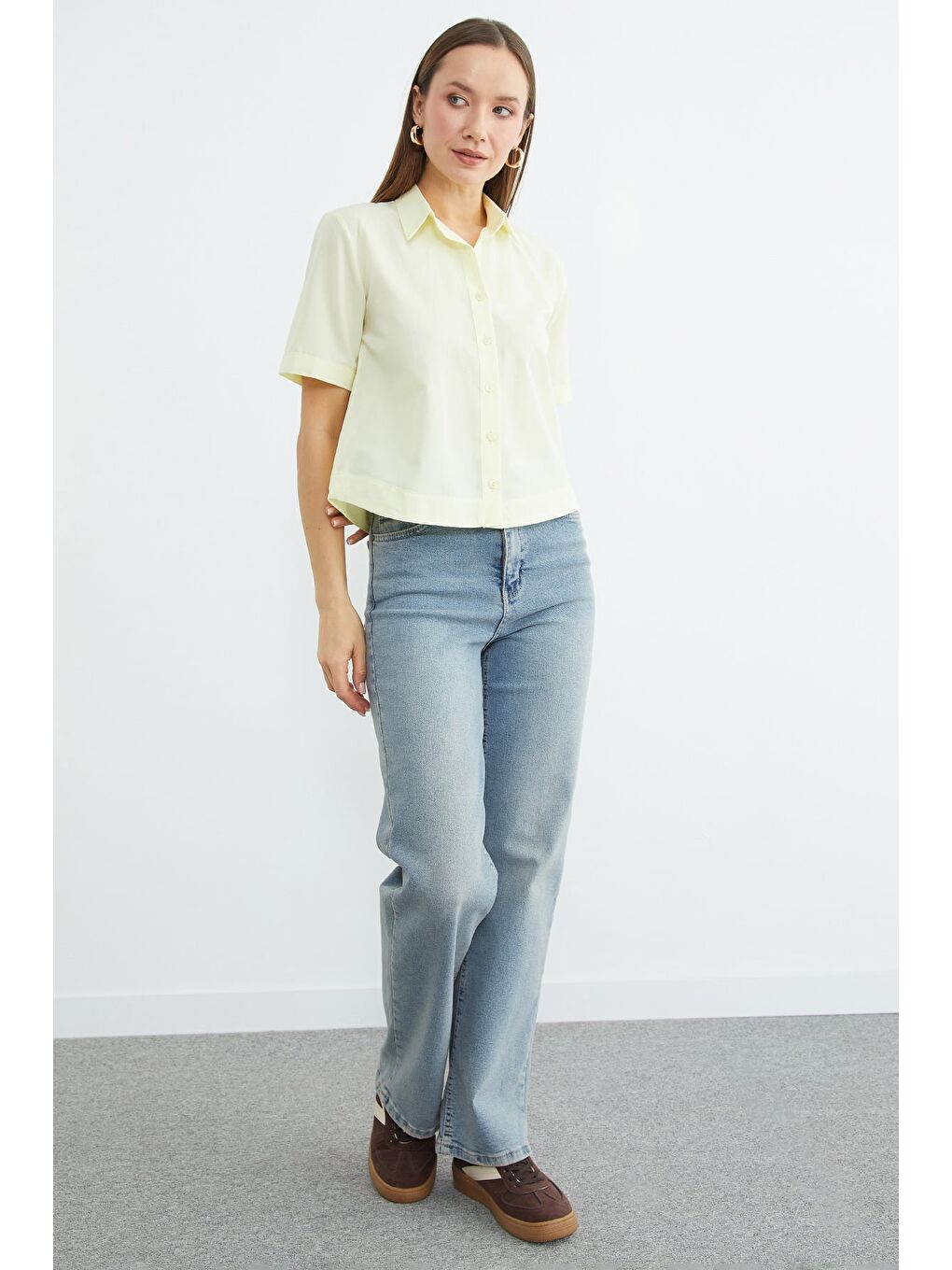 Sarı Basic Kolu Ve Beli Manşetli Crop Gömlek-4