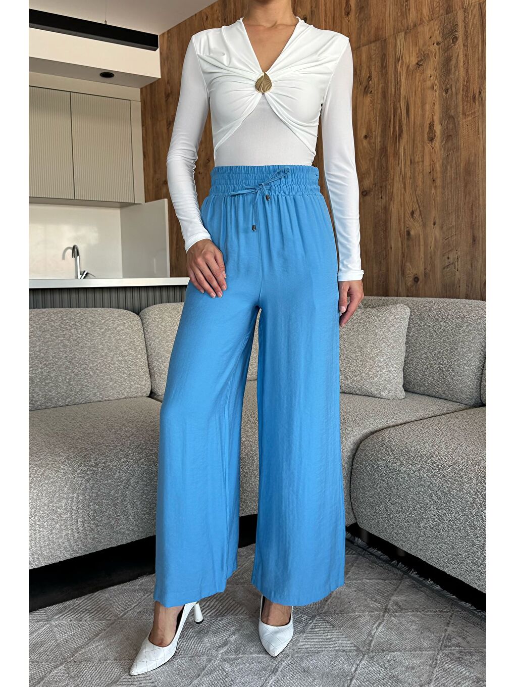 Mavi Bel Lastikli Bol Kesim Yüksek Bel Kadın Pantolon-1