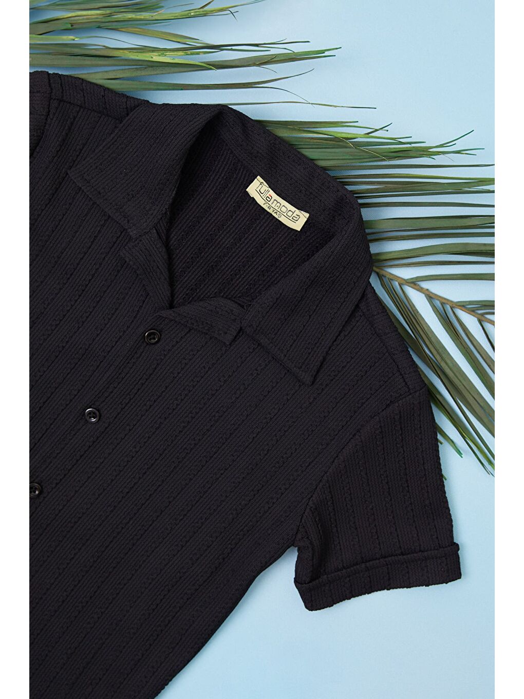 Siyah Jakarlı Düğmeli Erkek Çocuk Gömlek-1