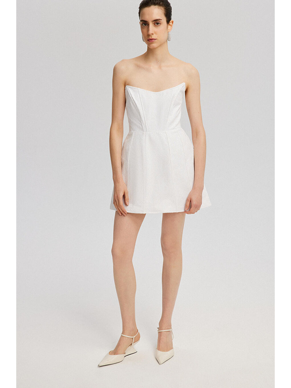 Beyaz Dantel Straplez Mini Elbise-2