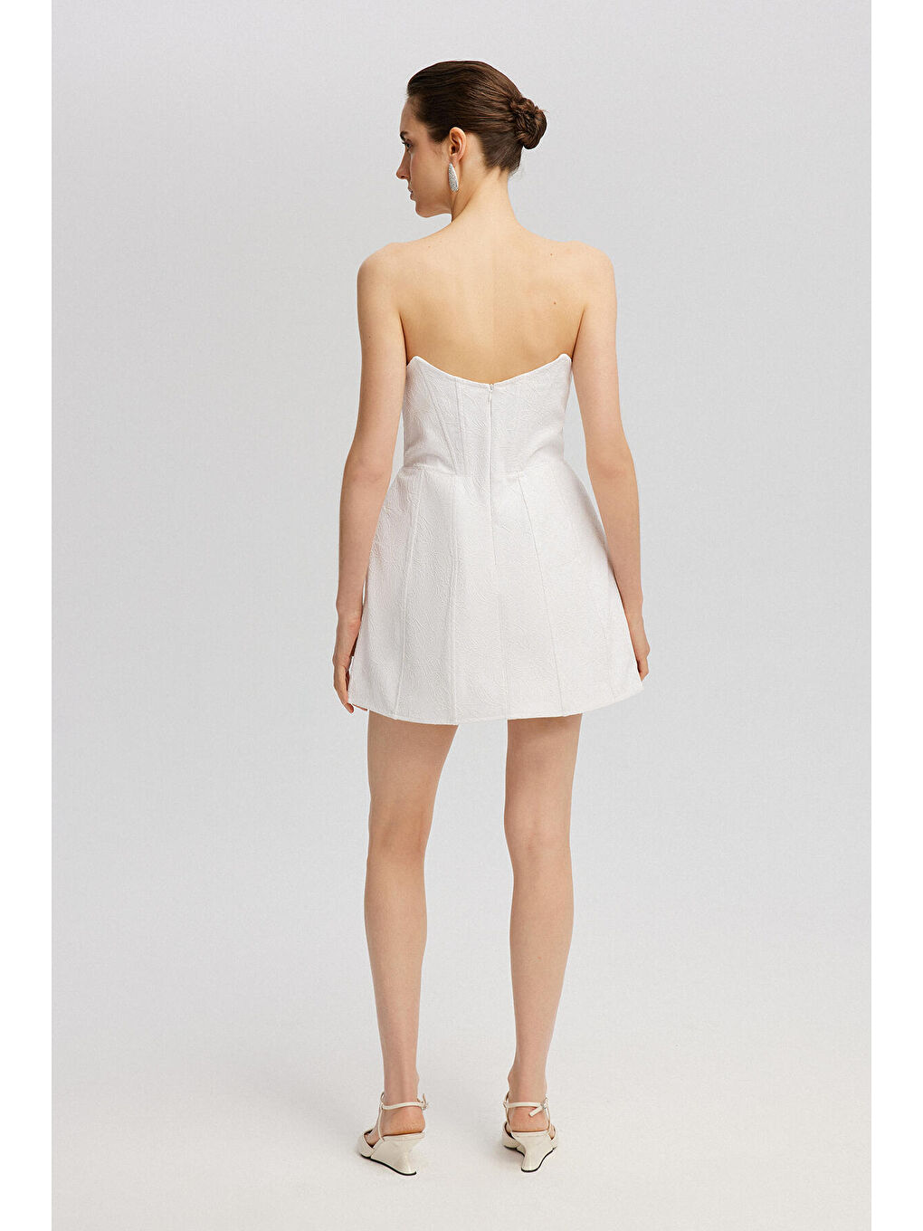 Beyaz Dantel Straplez Mini Elbise-4