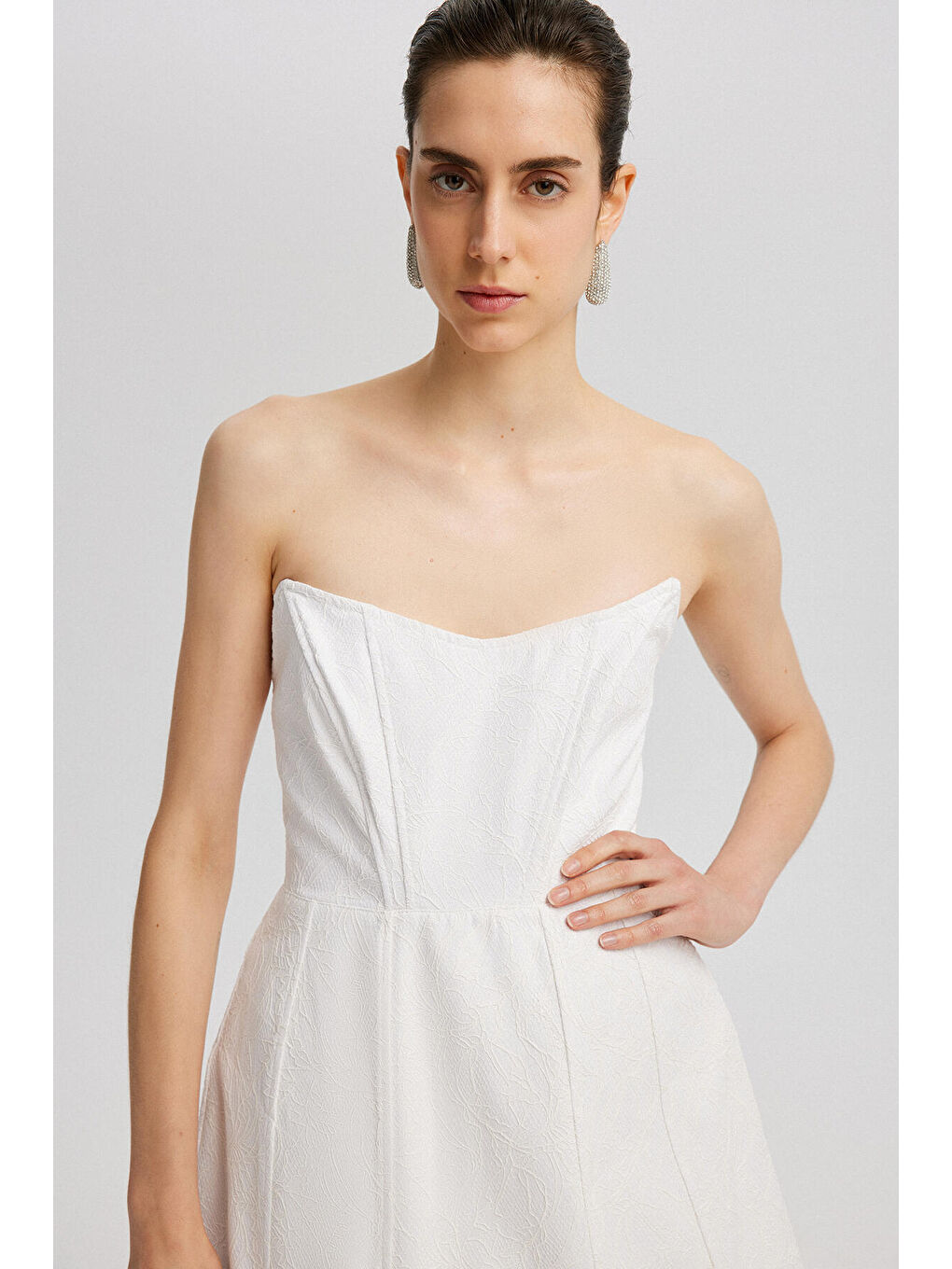 Beyaz Dantel Straplez Mini Elbise-5