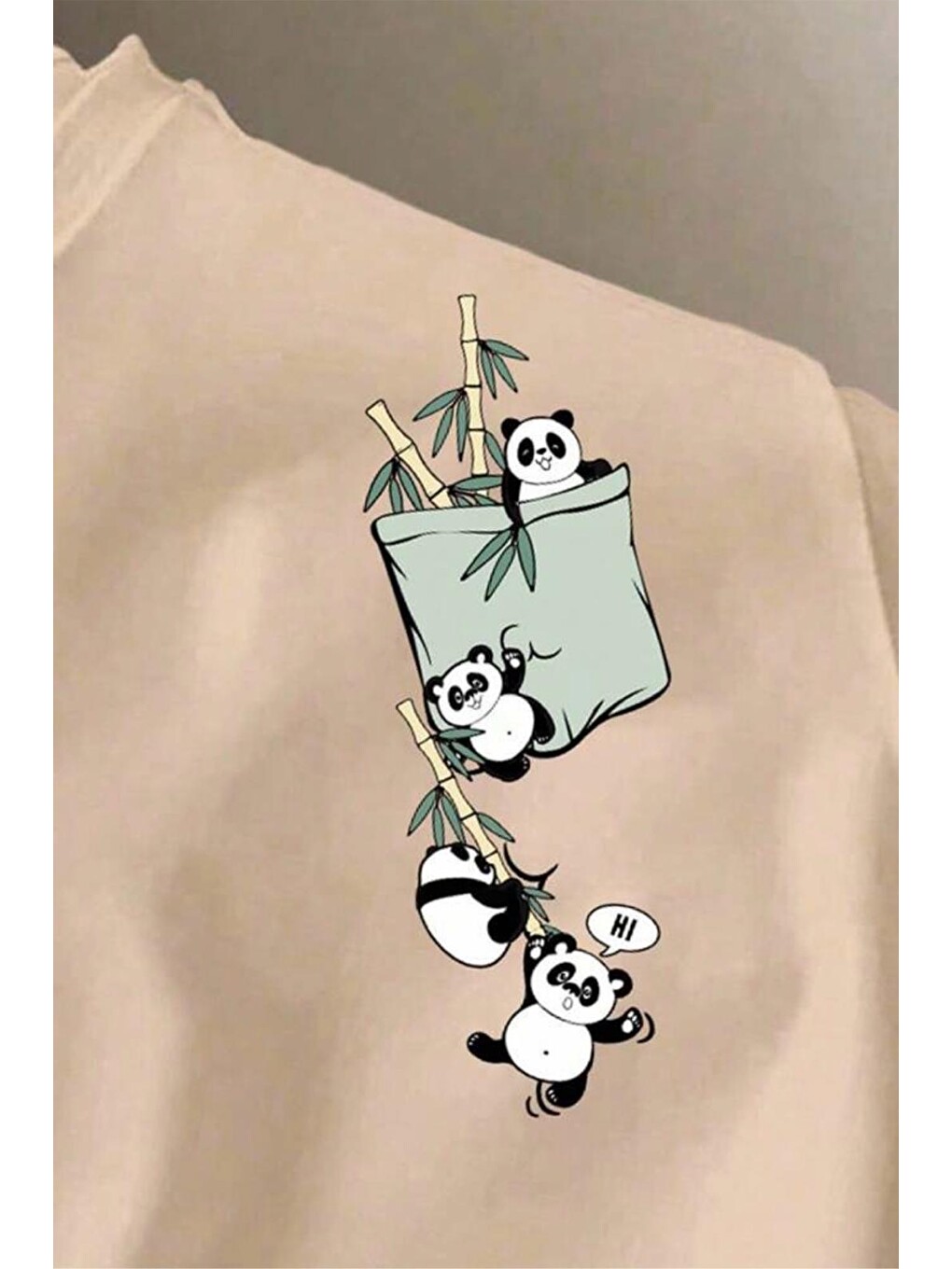Bej Bambu Panda Grafikli Cep Detaylı Kısa Kollu Oversize Unisex Bisiklet Yaka Tişört-1