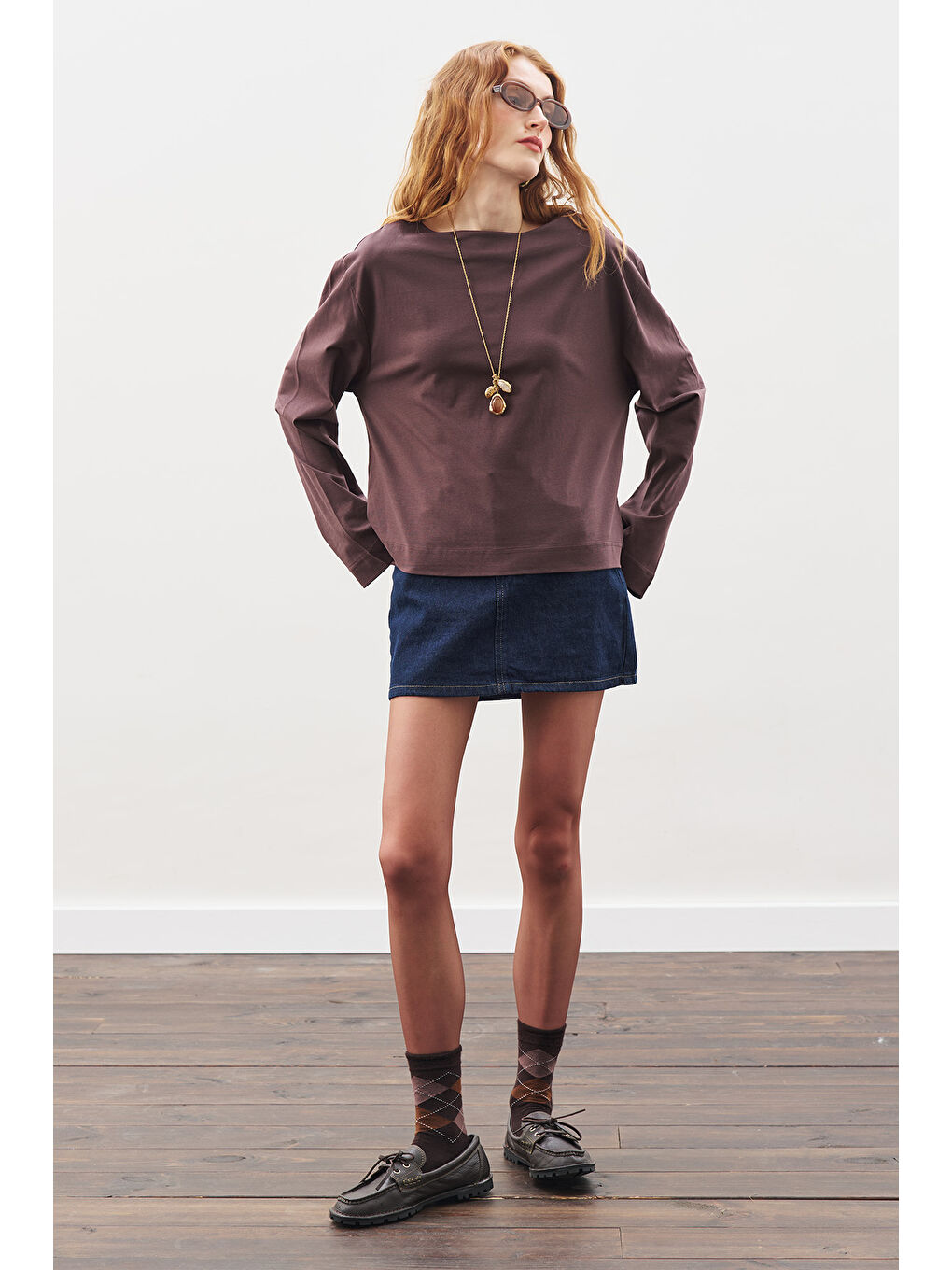 Kayık Yaka Uzun Kol Tshırt Kahverengi-2