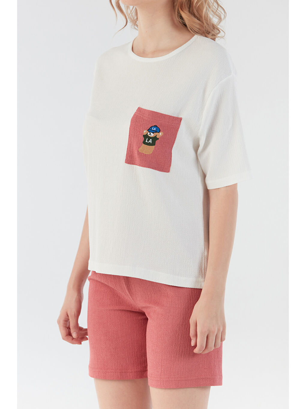 Pembe Bürümcük Kumaş Ayıcık Nakışlı Cepli Şortlu Takım-4