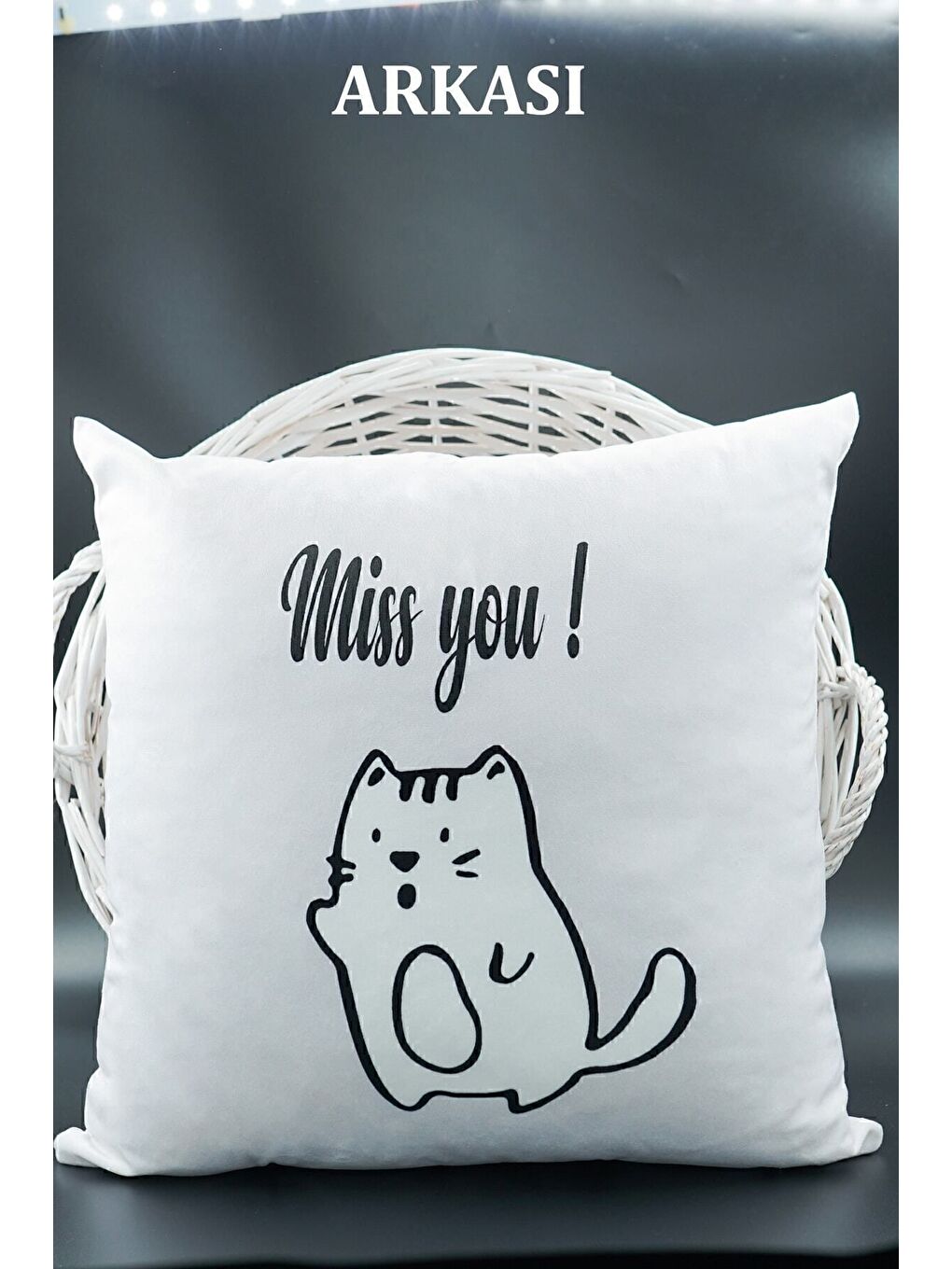 Beyaz Harfli Kırlent Kılıfı Kadife 43x43 Cm Çift Taraflı R Harfi Kedi Desenli Evlilik Teklifi Doğum Günü-1