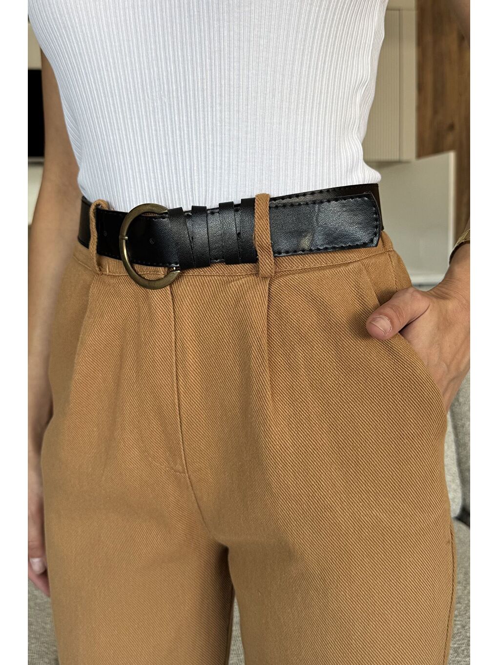 Kahverengi Kadın Kemer Aksesuarlı Yüksek Bel Gabardin Pantolon-3