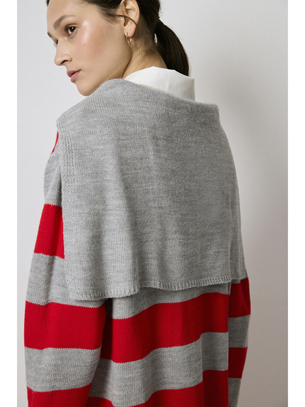 Kırmızı Geniş Yakalı Çizgili Triko Elbise-5