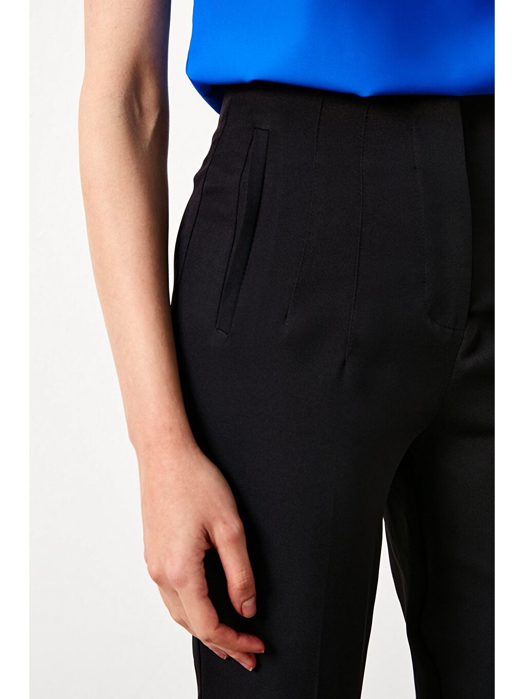 Yüksek Bel Pensli Pantolon - Siyah-1