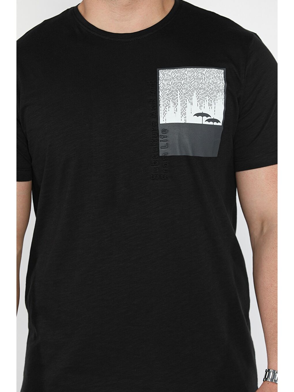 Siyah Baskılı Bisiklet Yaka Erkek Tişört-3