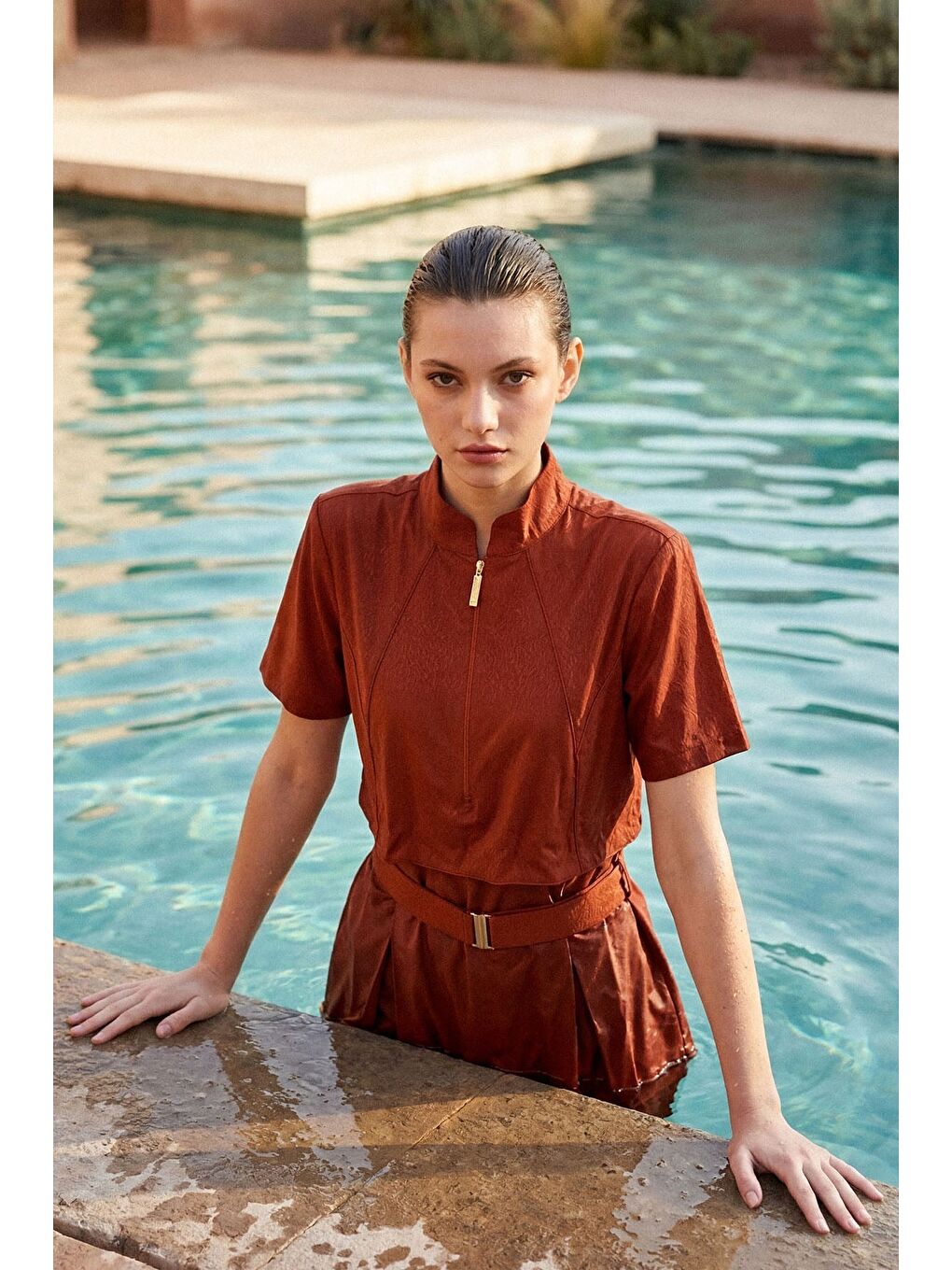 Kahverengi Vaha Koleksiyonu Dokulu Kumaş Kiremit Renk 5 Parça Yarı Kapalı Mayo Takımı 6030-2