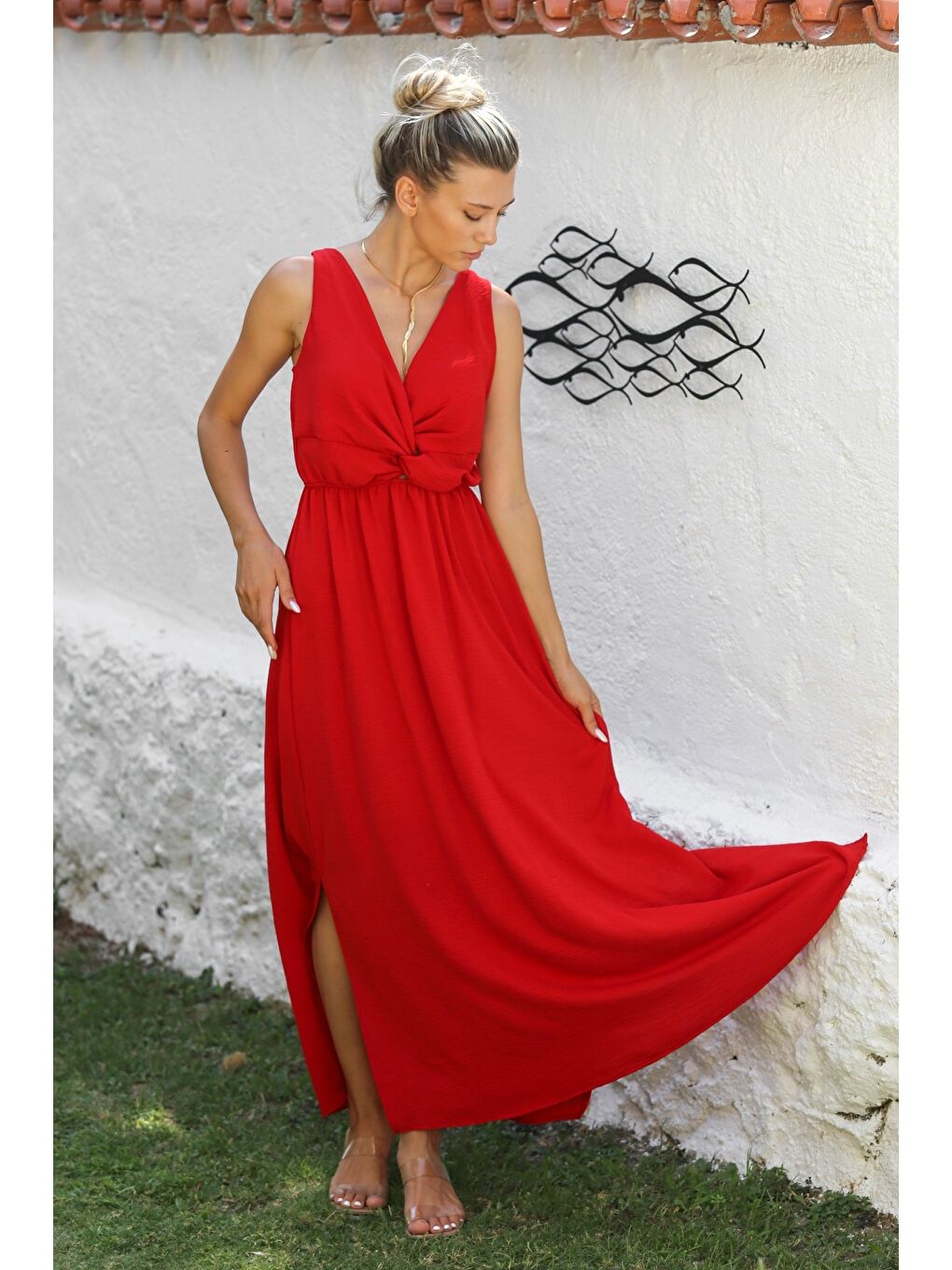 Kırmızı Askılı Önden Düğüm Bağlamalı Long Fit Dokuma Casual Elbise-4