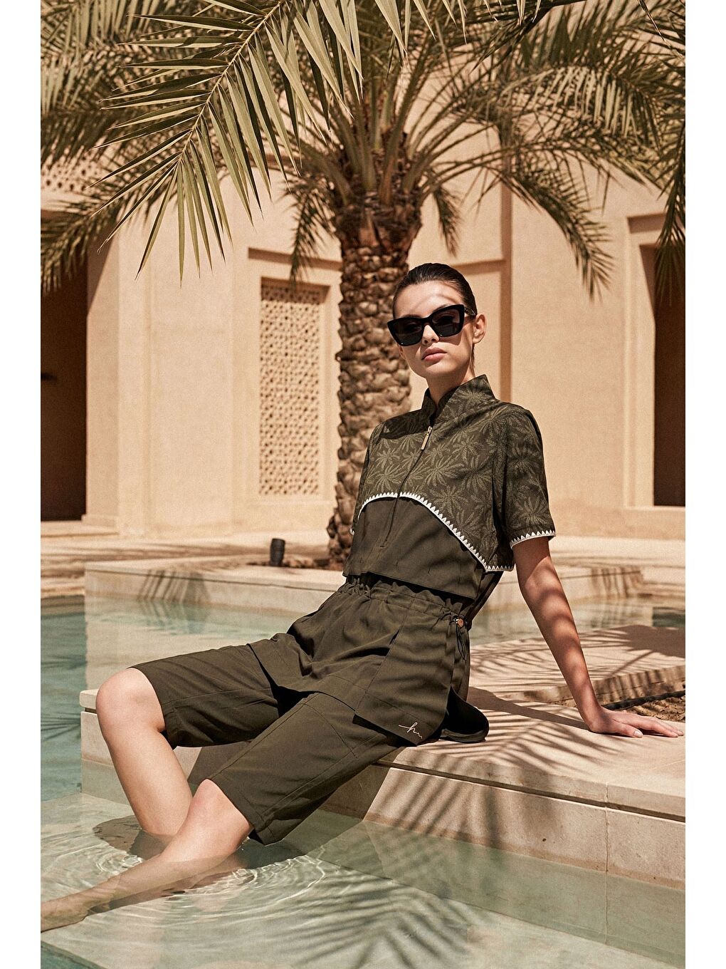 Haki Vaha Koleksiyonu Omuz Ve Kolları Palmiye Desenli Yeşil 5 Parça Yarı Kapalı Mayo Takımı 5094