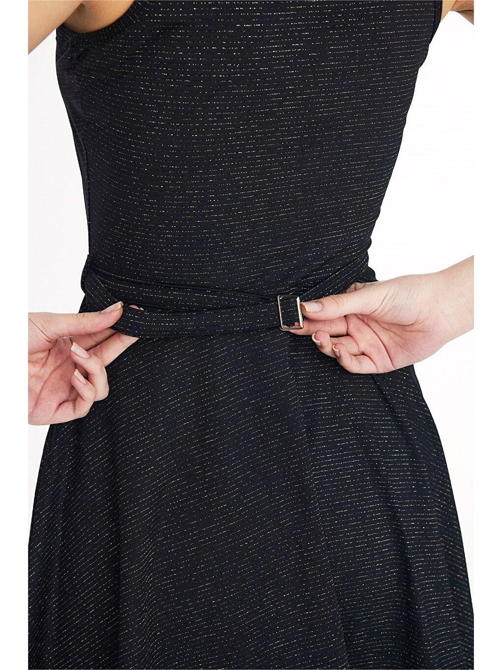 Vaha Koleksiyonu Simli Kumaş Siyah 4 Parça Yarı Kapalı Mayo Takımı 5079-10