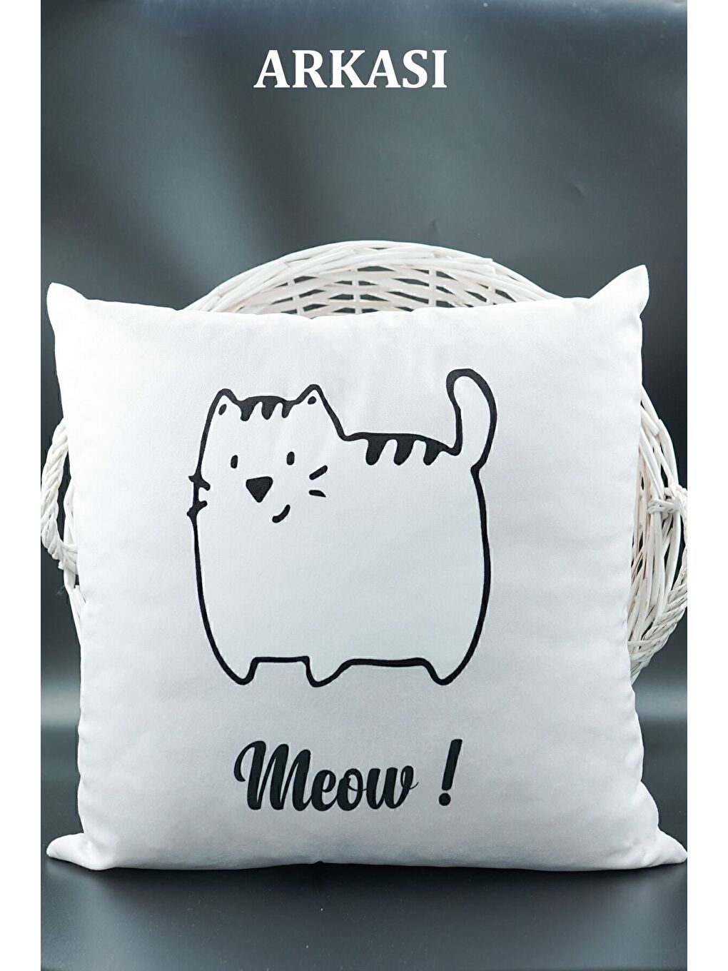 Beyaz Harfli Kırlent Kılıfı Kadife 43x43 Cm Çift Taraflı B Harfi Kedi Desenli Evlilik Teklifi Doğum Günü-1