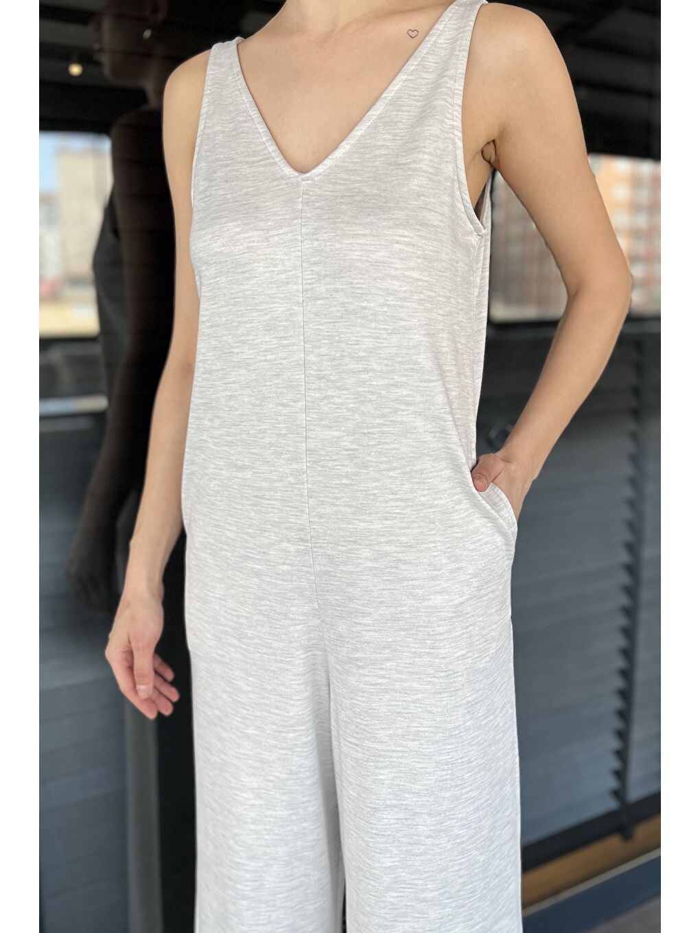 Gri Kadın Cepli Bol Paça Tulum-3