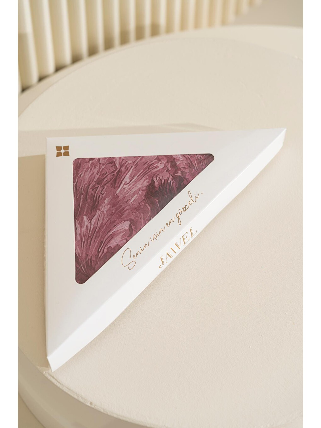 Bordo Desenli Kırışık Dokulu Bloom Soft Şal-4