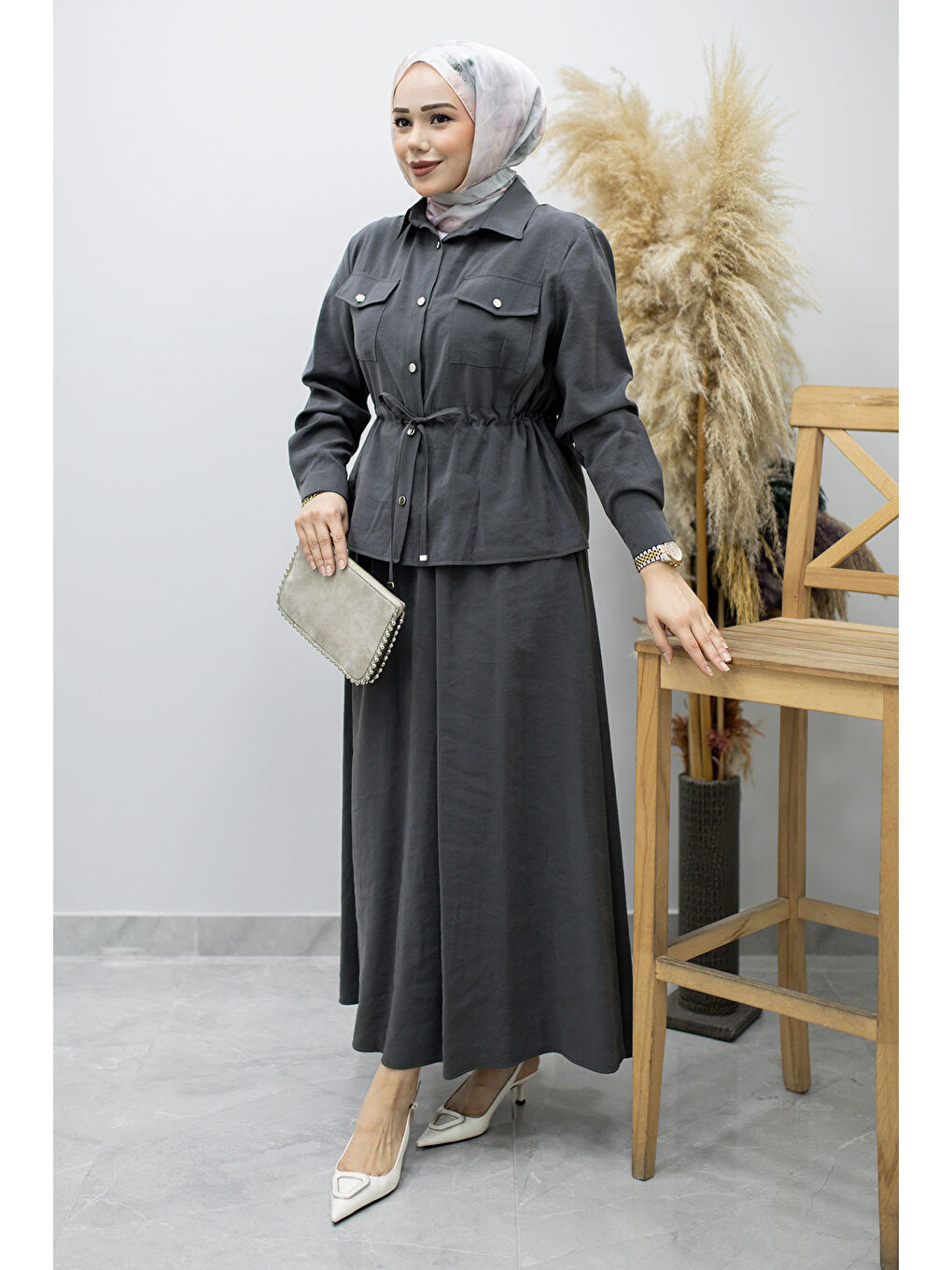 Gri Cepli Beli Büzgülü Etekli Takım TSD260171 Füme-0