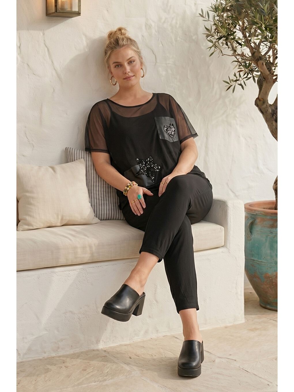 Siyah Havuz Yaka Düşük Kol Üçlü Set Pul Payetli Casual Tüllü Dokuma Üçlü Set Takım 65-102 55-65-3