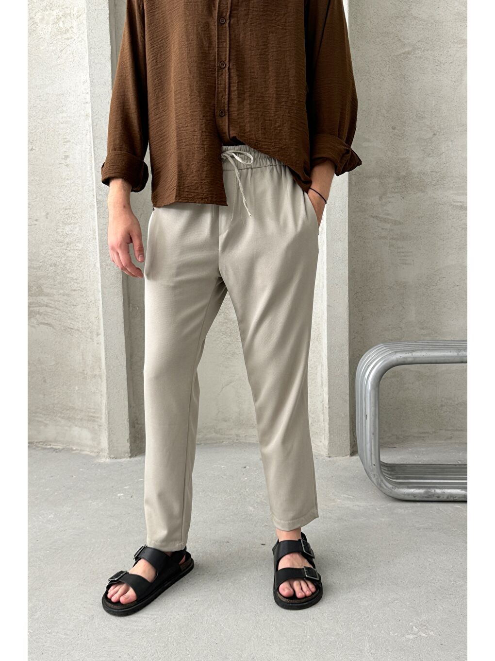 Haki Erkek Beli Lastikli Rahat Kalıp Kumaş Pantolon