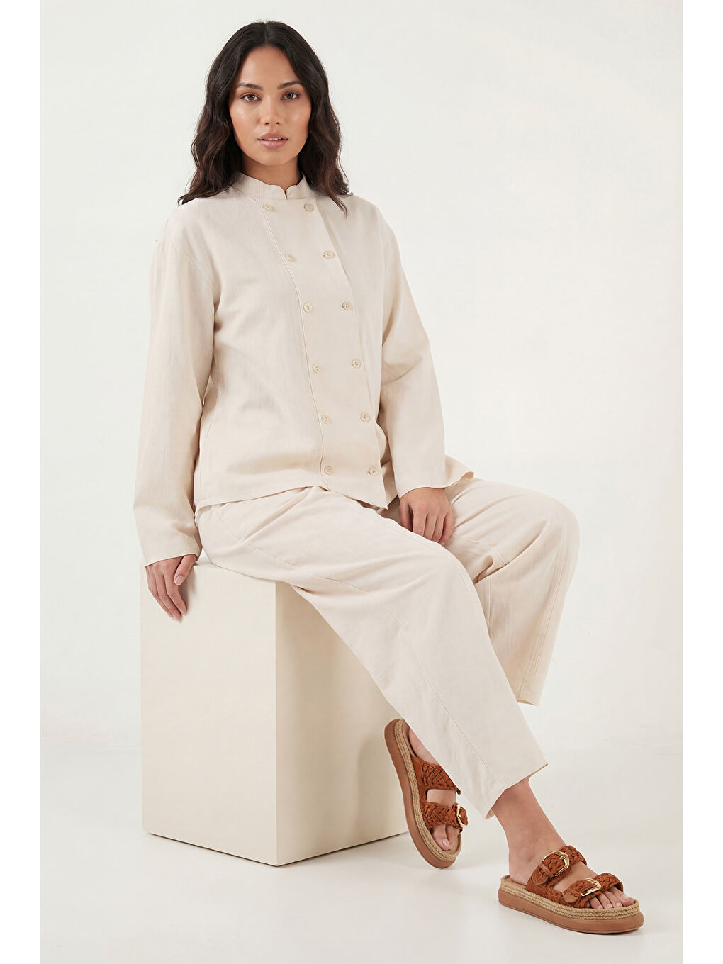 Ekru Pamuklu Hakim Yaka Kruvaze Düğmeli Kadın Takım 6928978-2