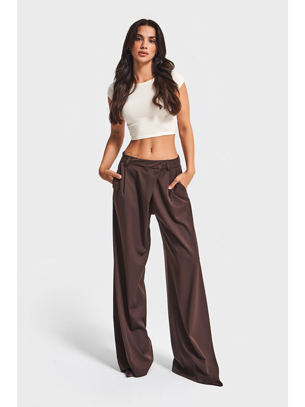 Kadın Kahverengi w5-16 Palazzo Fit Pile ve Kemer Detaylı Viskon Pamuk Kumaş Pantolon-1