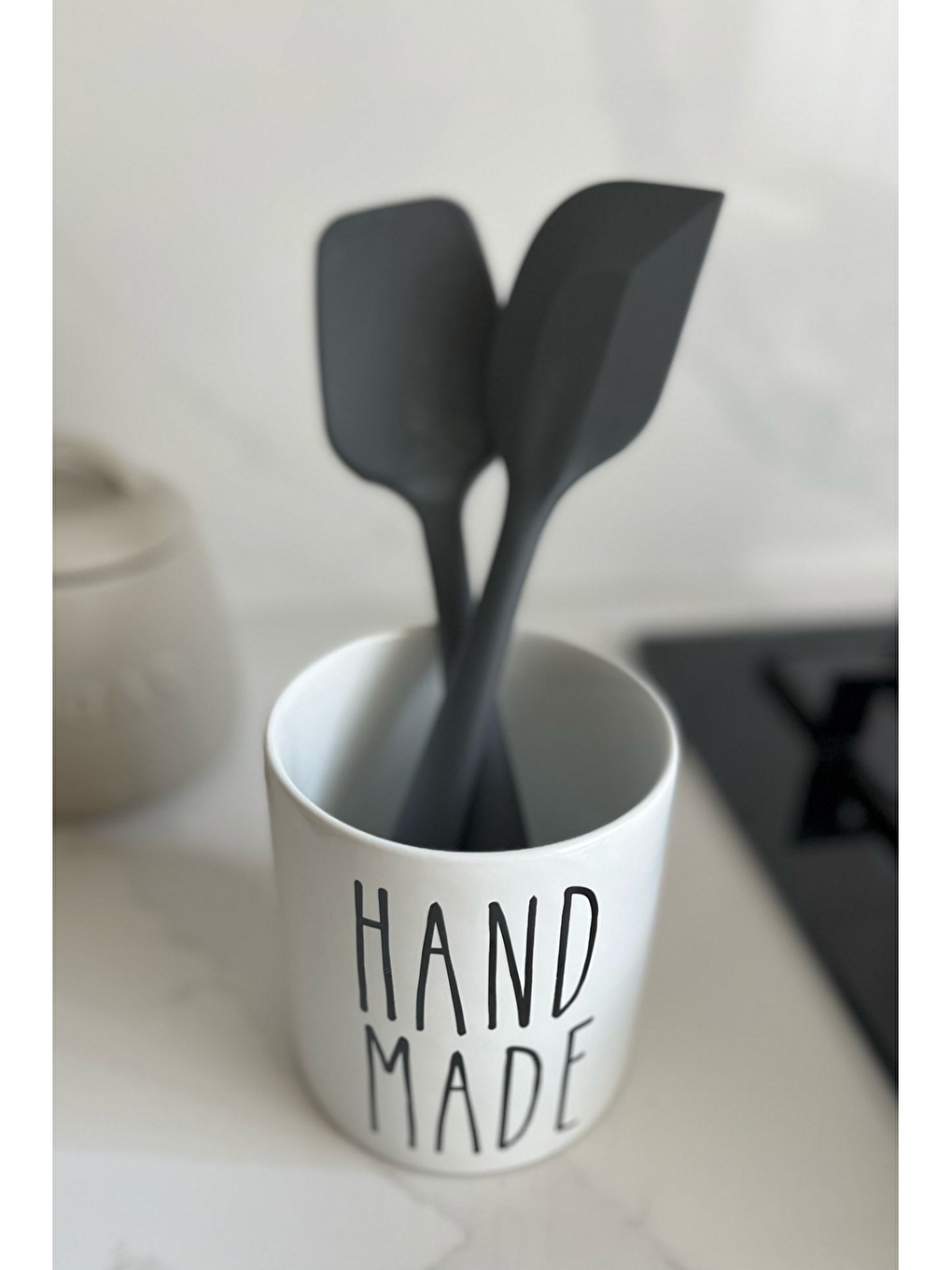 4 Lü Antrasit Yanmaz Yapışmaz Silikon Düz Yassı Spatula Kaşık 3 Adet ve Siyah Silikon Maşa 1 Adet-1