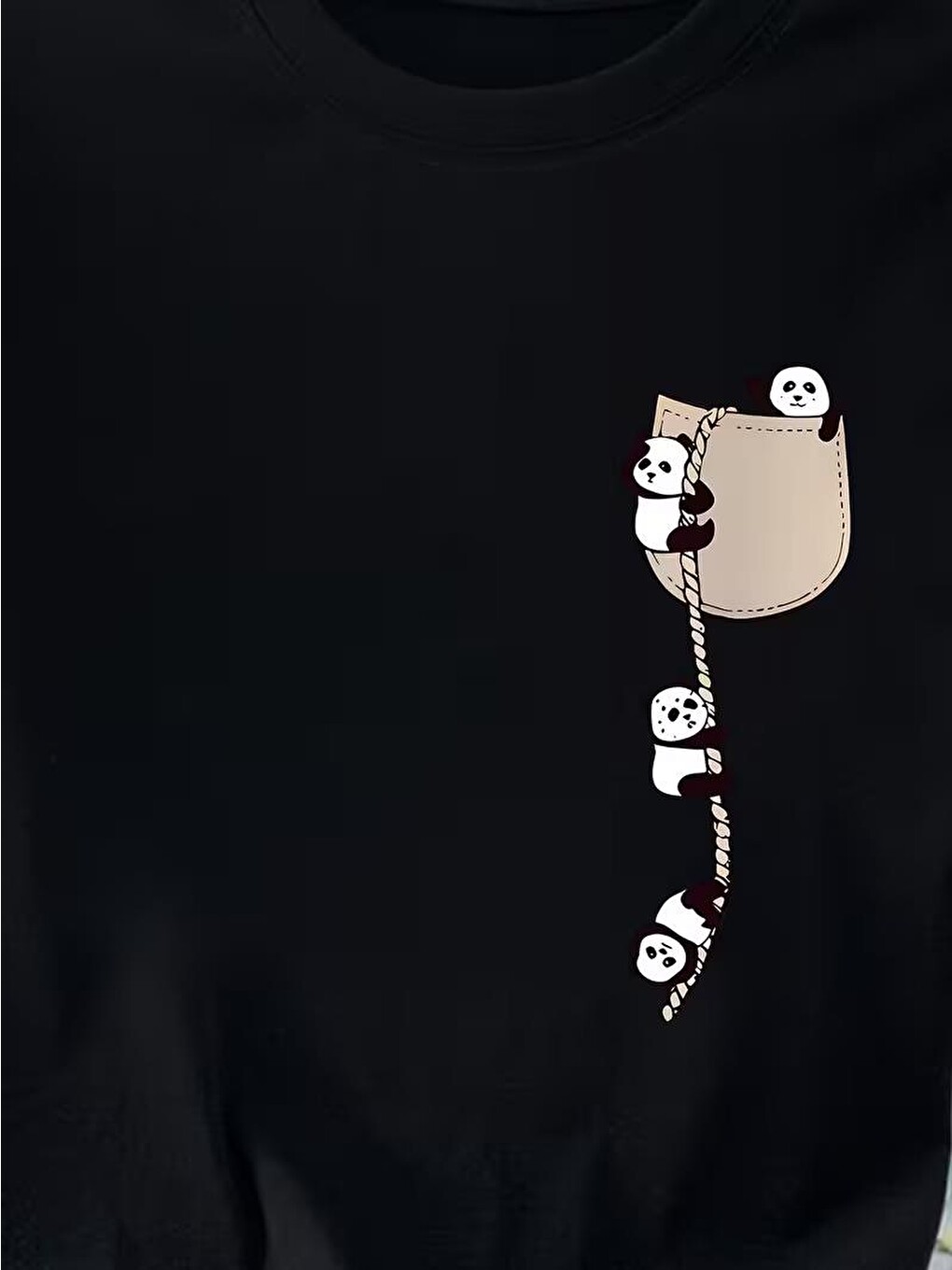Siyah Sevimli Panda Grafikli İpli Cep Detaylı Kısa Kollu Oversize Unisex Bisiklet Yaka Tişört-2