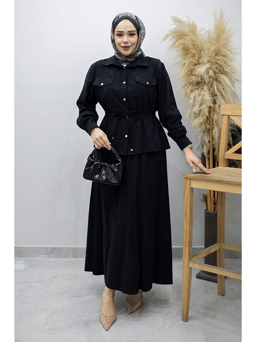 Cepli Beli Büzgülü Etekli Takım TSD260171 Siyah-2