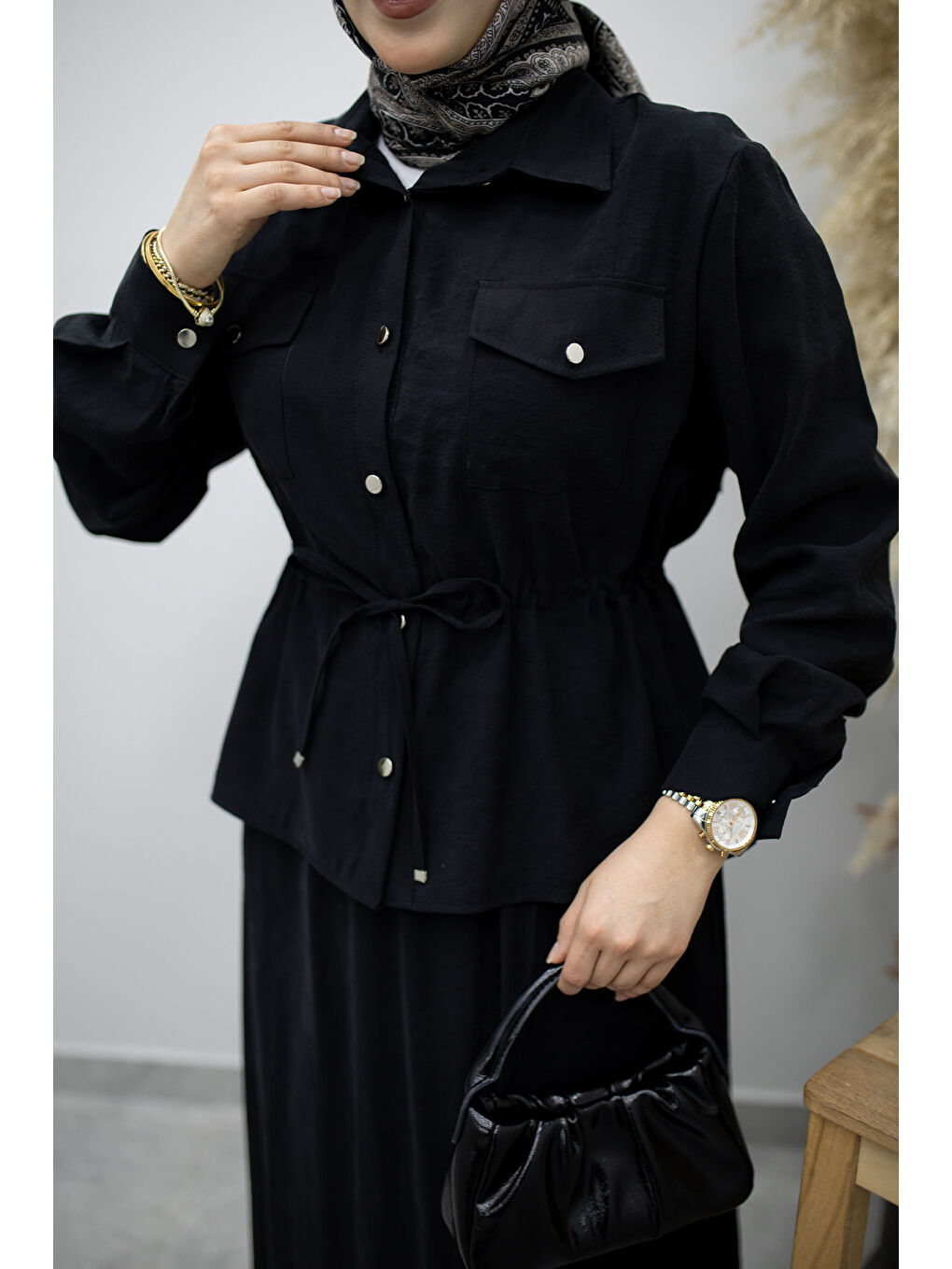 Cepli Beli Büzgülü Etekli Takım TSD260171 Siyah-3