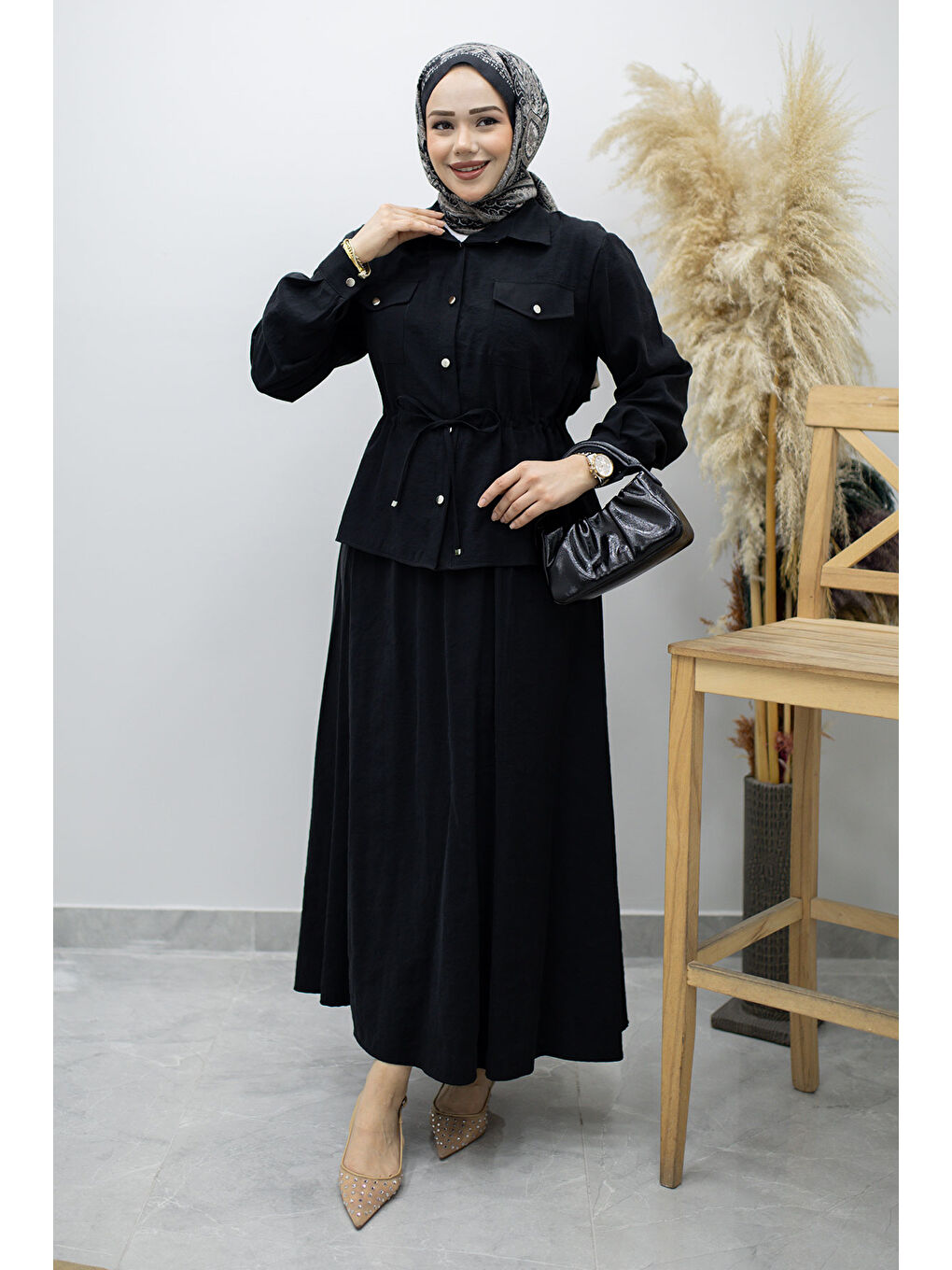 Cepli Beli Büzgülü Etekli Takım TSD260171 Siyah-4
