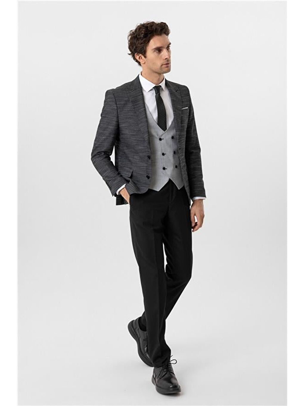 Siyah Slim Desenli Sivri Yaka 6 Drop Yelekli Takım Elbise-1