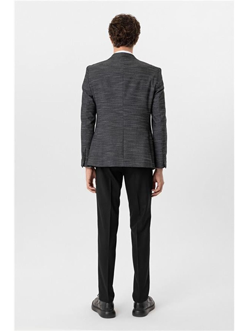 Siyah Slim Desenli Sivri Yaka 6 Drop Yelekli Takım Elbise-5