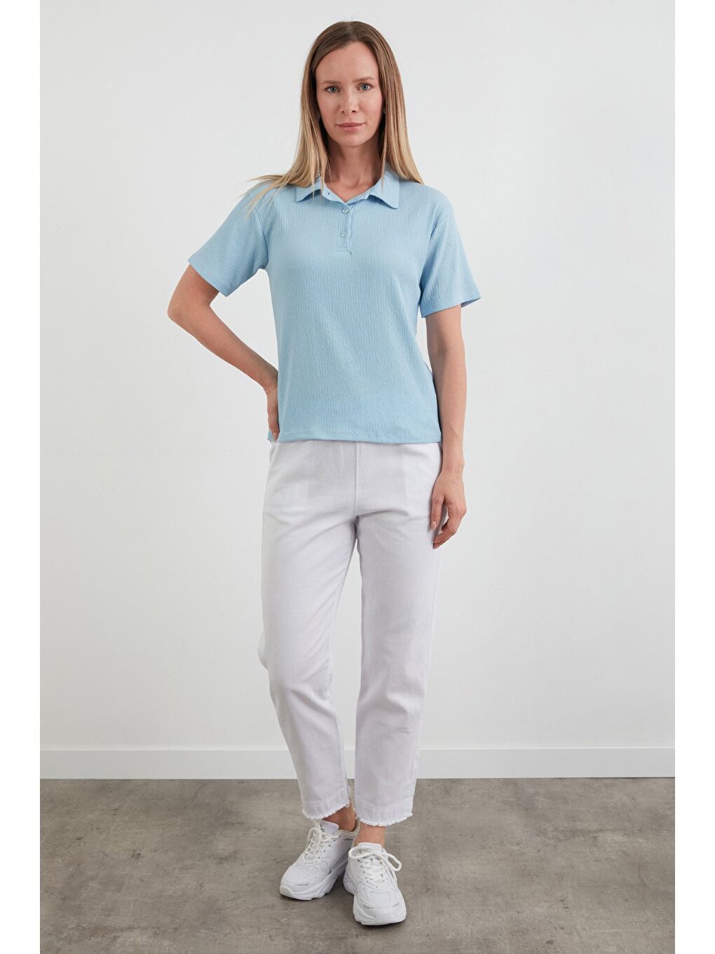 Mavi Bürümcük Kumaş Düğmeli Polo Yaka Tişört-2