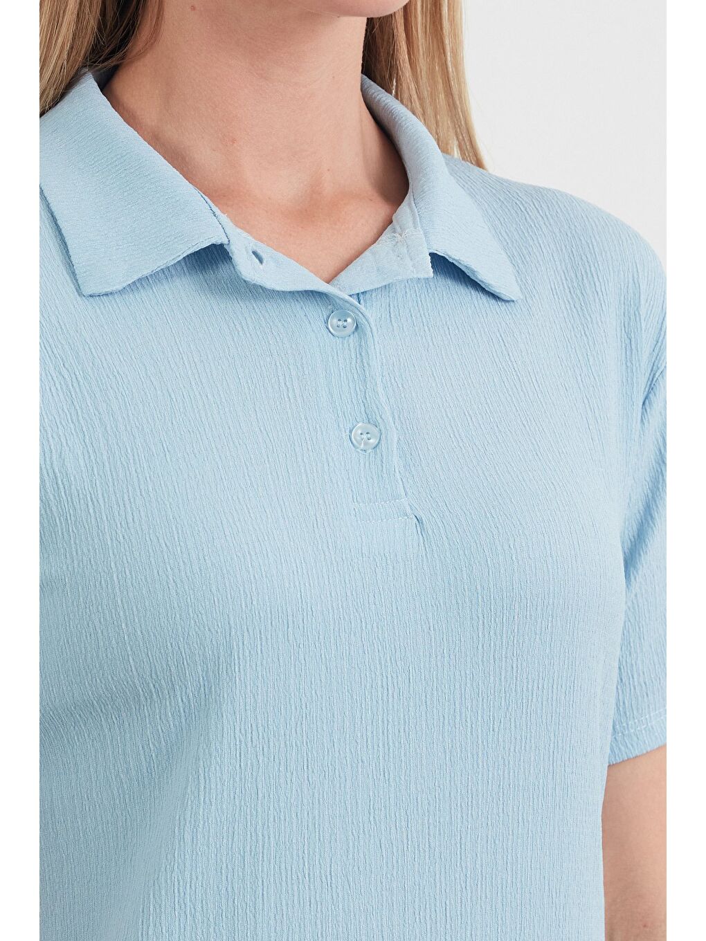 Mavi Bürümcük Kumaş Düğmeli Polo Yaka Tişört-4
