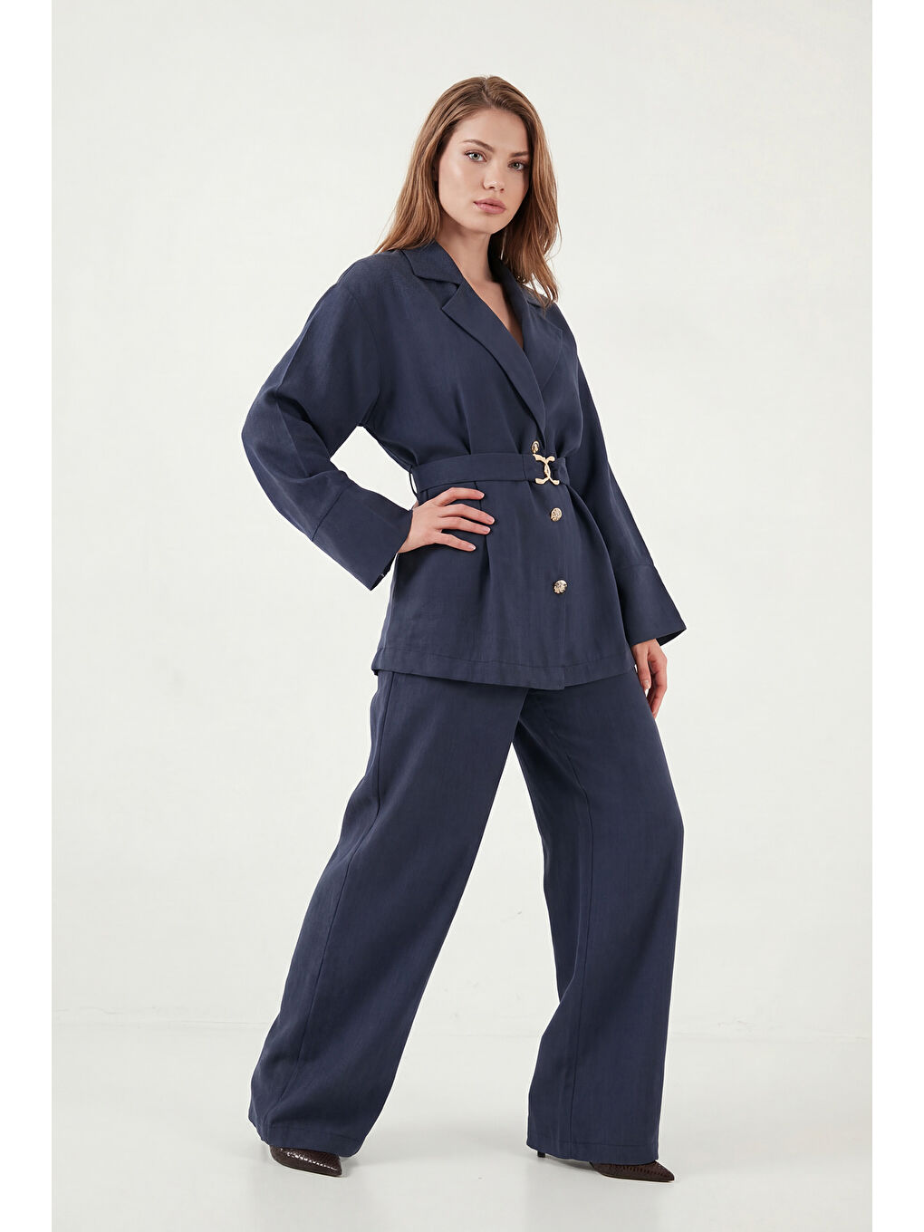 Lacivert Kruvaze Yaka Kemer Detaylı Bol Paça Kadın Takım 6928927-1