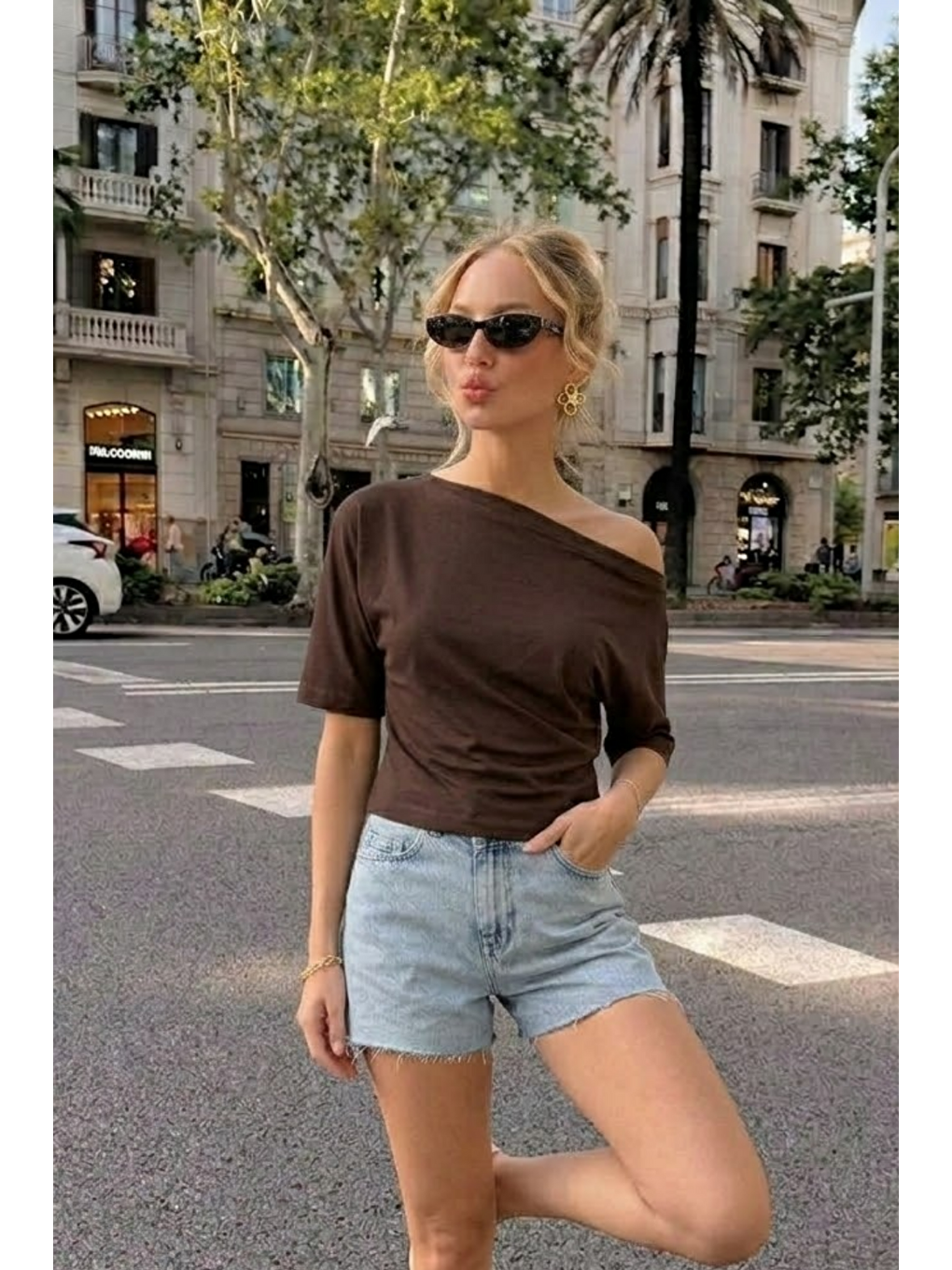 Kahverengi Kadın Omzu Dekolteli Basic Kahve Tişört-2