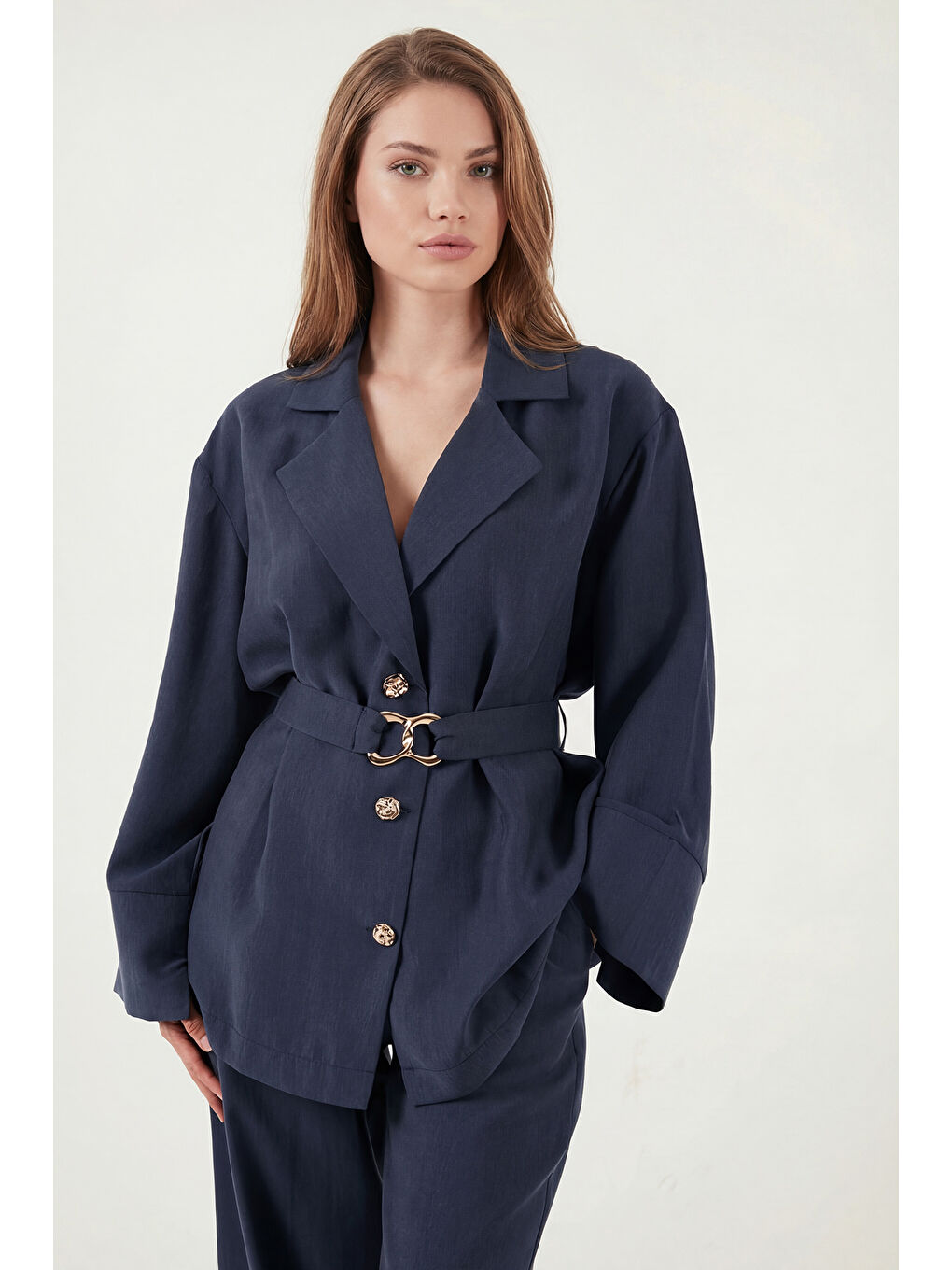 Lacivert Kruvaze Yaka Kemer Detaylı Bol Paça Kadın Takım 6928927-3