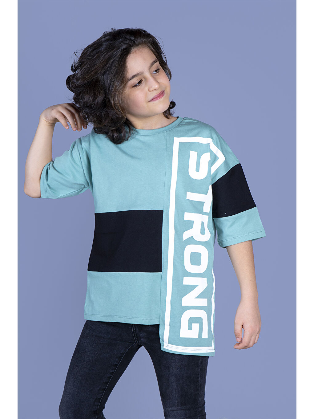 Yeşil Erkek Çocuk Garnili Strong Baskılı Tişört