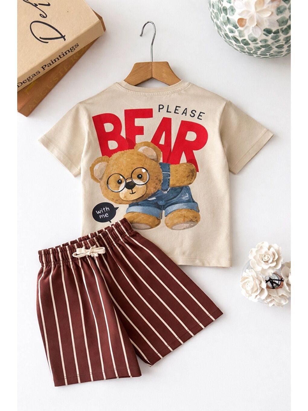 Beyaz Çocuk Pamuklu Bej Ayıcık Baskılı Tişört Çizgili Şort Takım-5