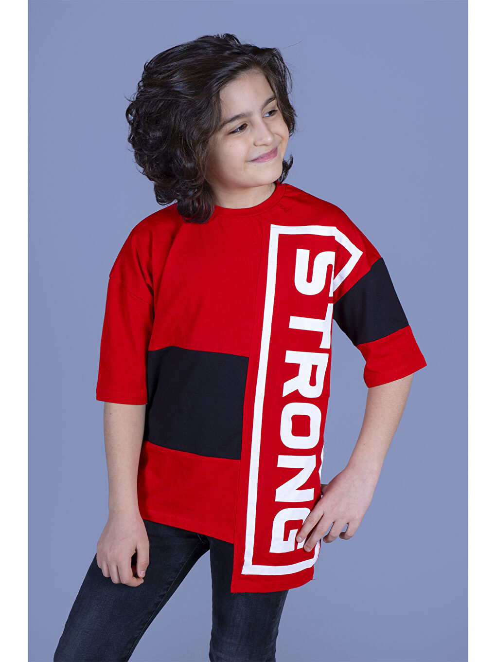 Kırmızı Erkek Çocuk Garnili Strong Baskılı Tişört