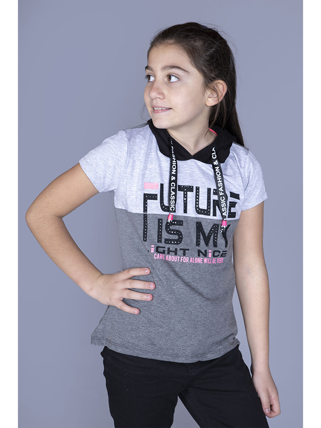 Gri Kız Çocuk Kapüşonlu Baskılı Garni Detaylı Tişört