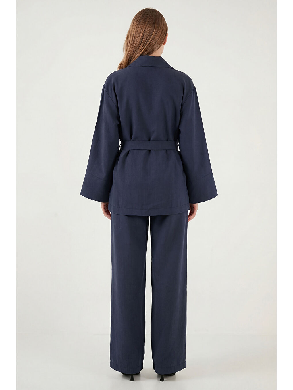 Lacivert Kruvaze Yaka Kemer Detaylı Bol Paça Kadın Takım 6928927-6