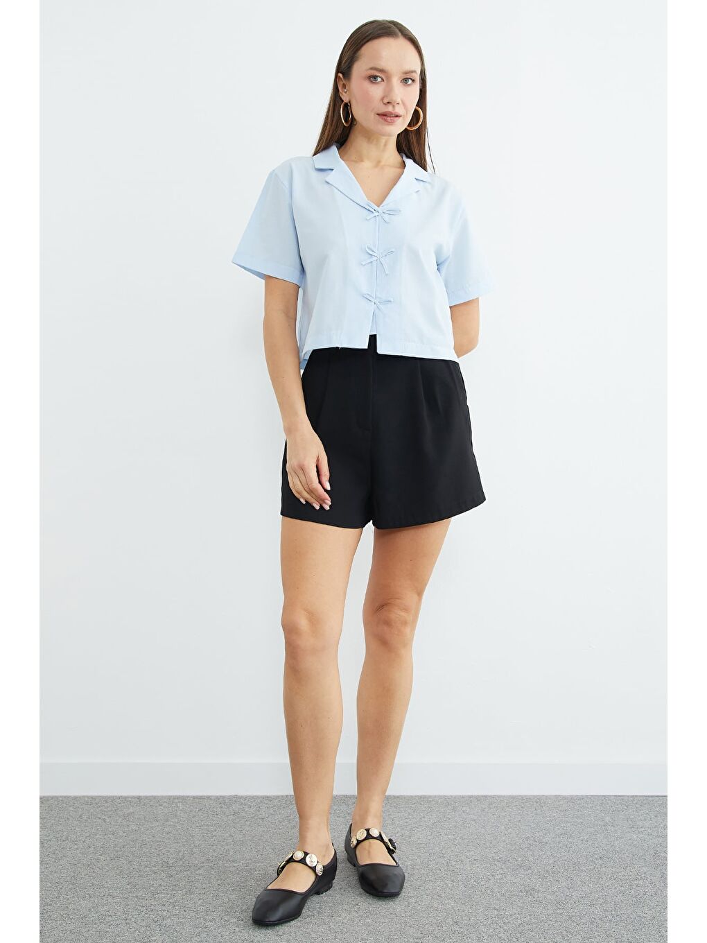 Mavi Fiyonklu Düğmeli Crop Gömlek-2