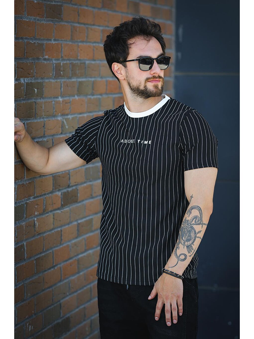 Siyah About Baskılı Çizgili Bisiklet Yaka Slim Fit Erkek Tshirt