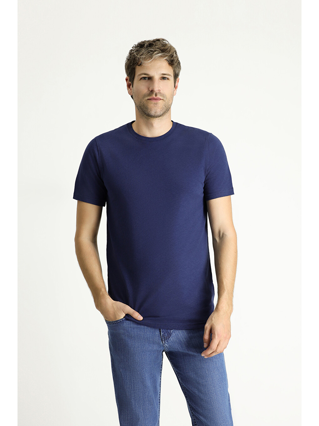 Lacivert Bisiklet Yaka Slim Fit Dar Kesim Keten Karışımlı Tişört