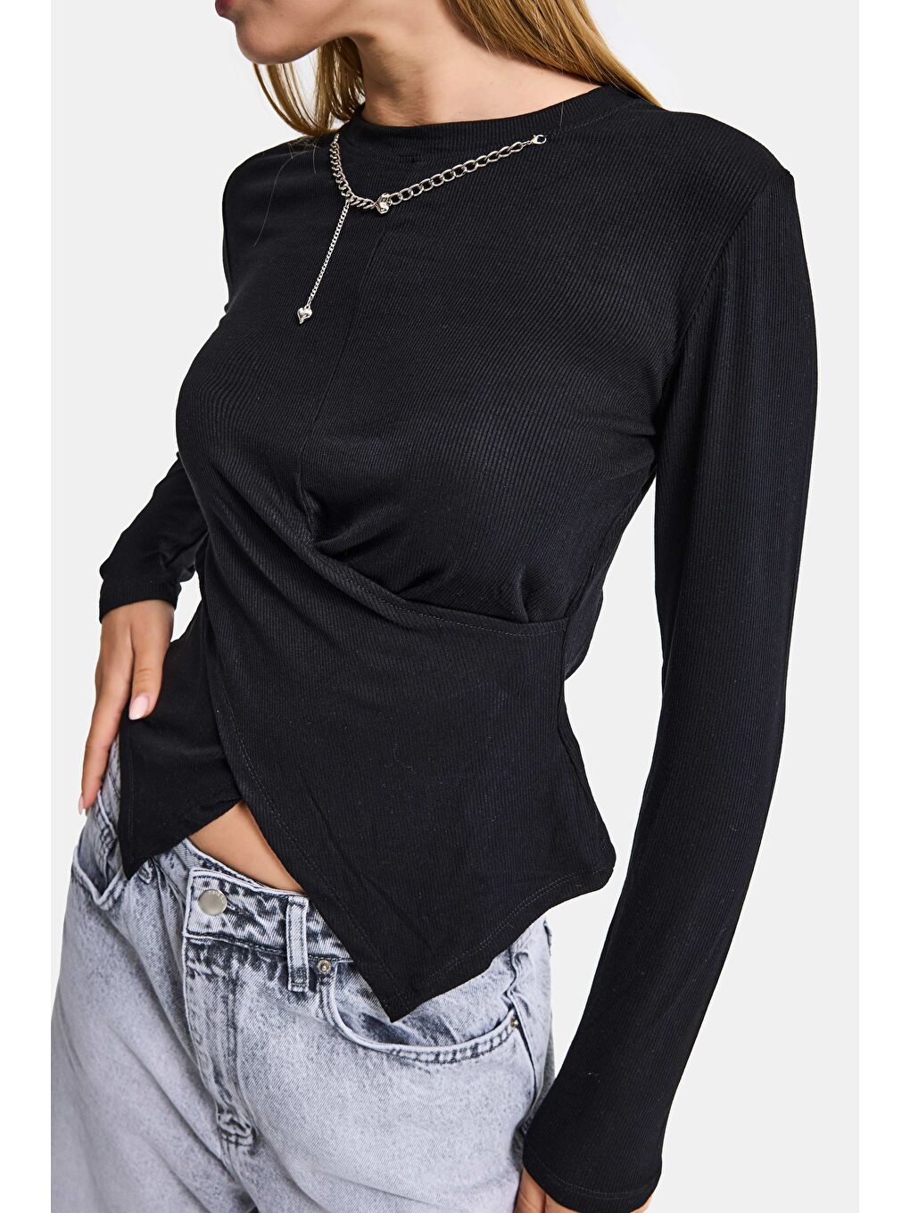 Kadın Siyah Renk w5 Asimetrik Kesim Kolye Aksesuarlı Özel Tasarım Body-3